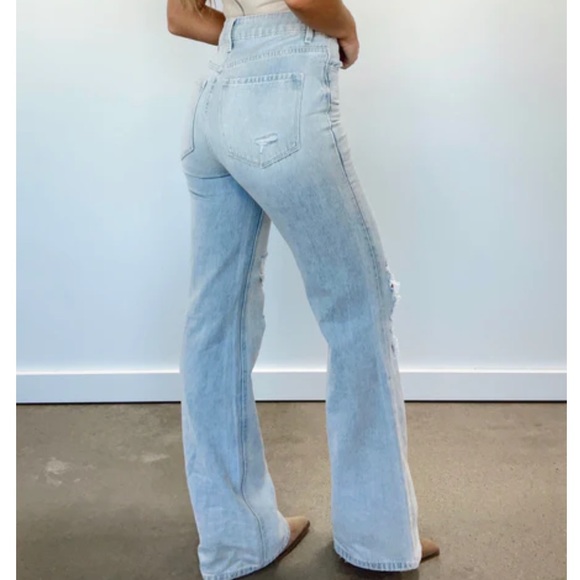 Vervet Dark Wash Leslie 90’s Flare Denim Jeans - Picture 2 of 8